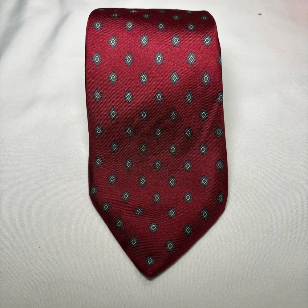 John Henry Silk Red Geometric Pattern Tie